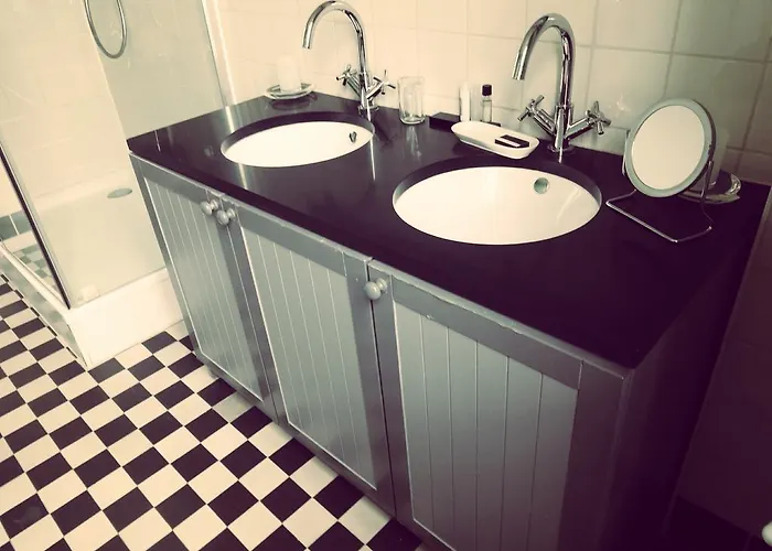 Lieven Bauwens Bed & Breakfast